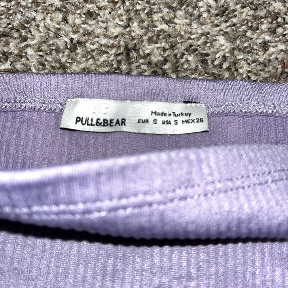 Pull & Bear Seamless ribbed tank top with thin straps Lilac Size Small - Picture 3 of 6